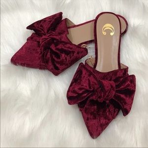 NWOT. Velvet Burgandy Mules with Large Bow